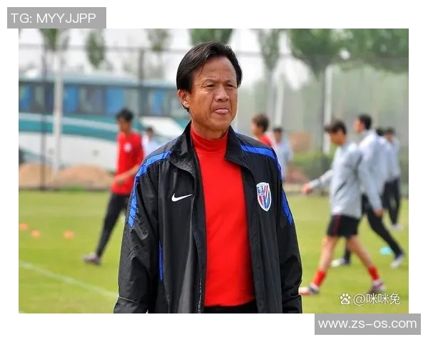 主帅临场换人神来之笔,网友喊其“战术大师” 主帅临场换人神来之笔,网友喊其“战术大师”